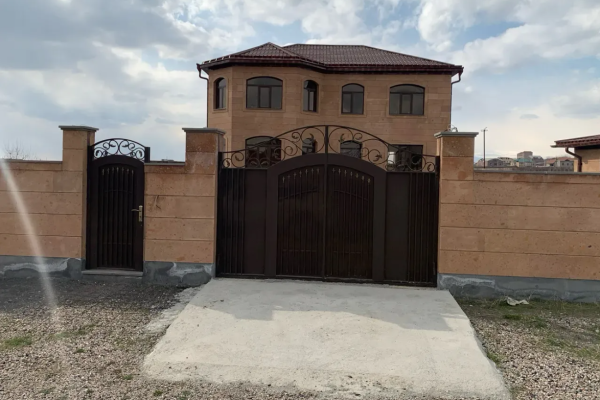 Մելքումով նորակառույց թաղամաս
