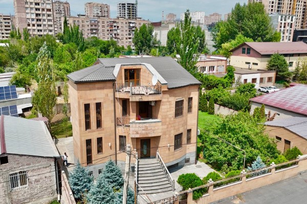 Փիրումյանների Փողոց