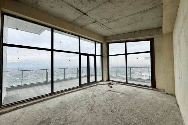 Երևանն ափի մեջ բնակելի համալիր, Ուլնեցի փողոց