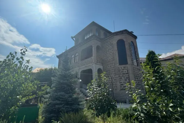 Պռոշյան Փողոց