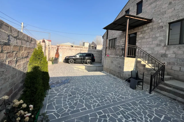 Զովունի