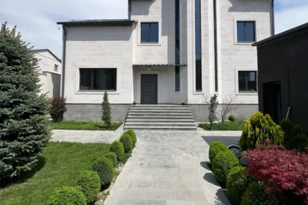 Մելքումով փողոց